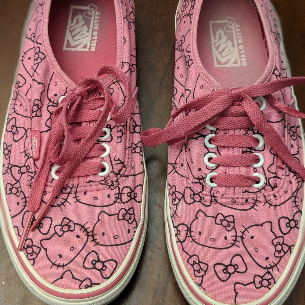 Rare! Hello Kitty Lace-up Vans